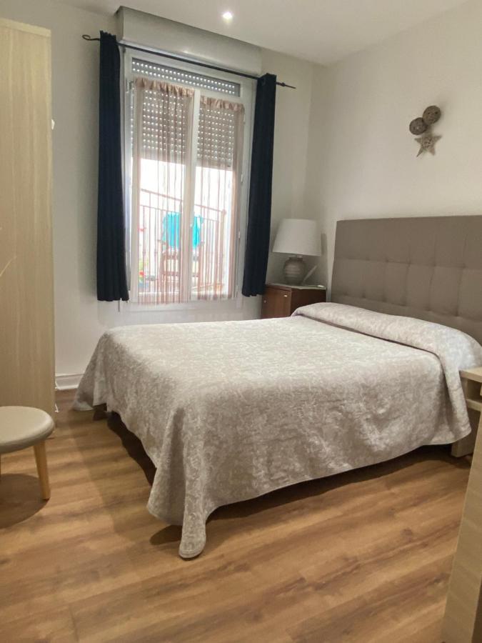 Hotel Lutetia Cannes Exteriör bild