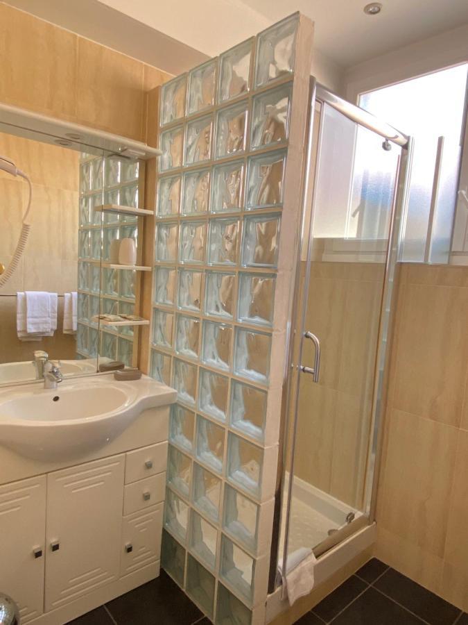 Hotel Lutetia Cannes Exteriör bild