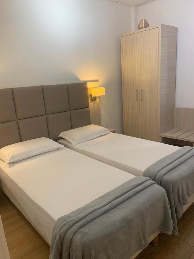Hotel Lutetia Cannes Exteriör bild